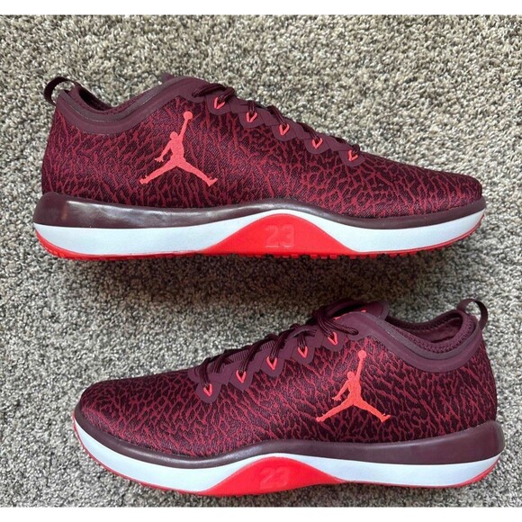 Nike Air Jordan 1 Low Flyknit Trainer Red Size 15 Men's - Picture 1 of 8